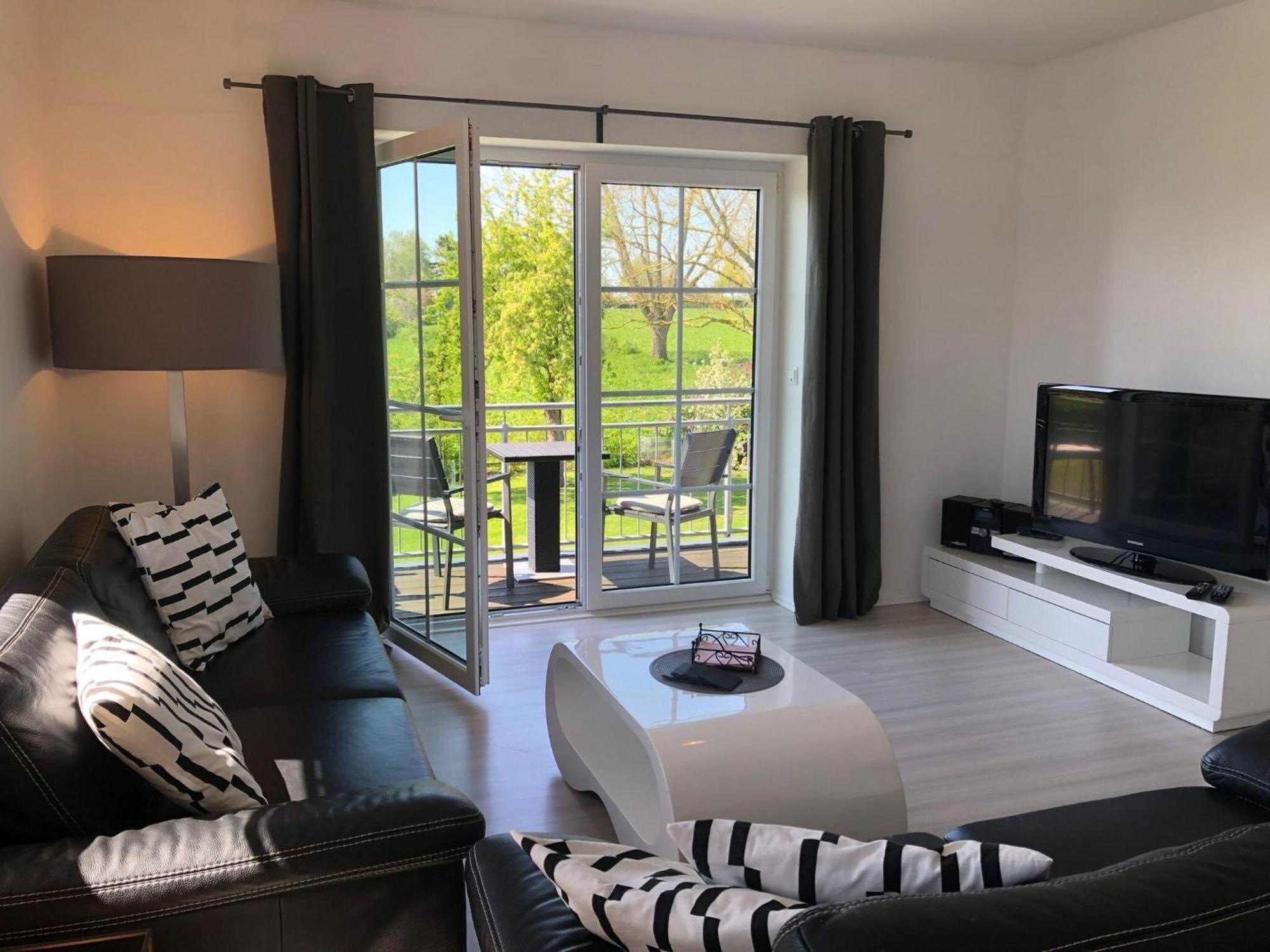 Charming Apartment In Oldenburg In Holstein With Terrace מראה חיצוני תמונה